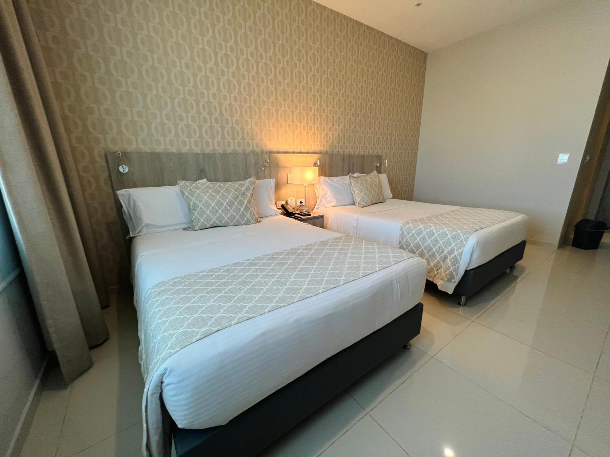 בארנקווילה Hotel Dorado Plaza Alto Prado מראה חיצוני תמונה
