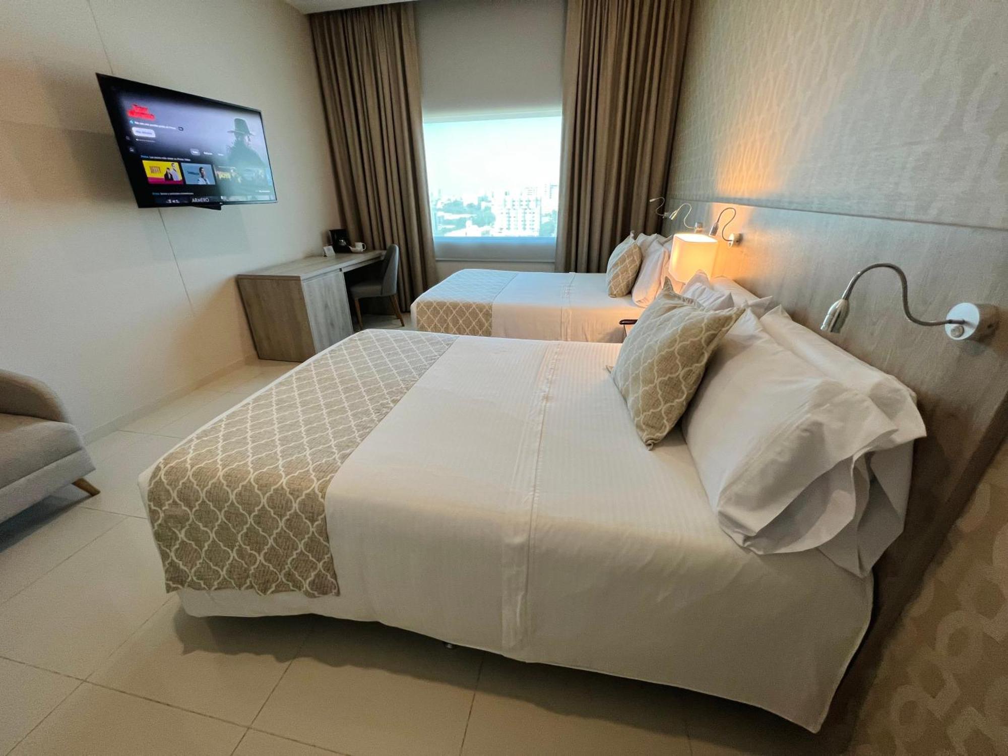 בארנקווילה Hotel Dorado Plaza Alto Prado מראה חיצוני תמונה